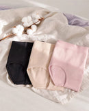 Kit 3 calcinhas nas cores Preto, Bege e Rosa