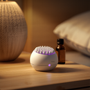 RAIZ — Massageador de couro cabeludo com óleo âmbar na cabeceira